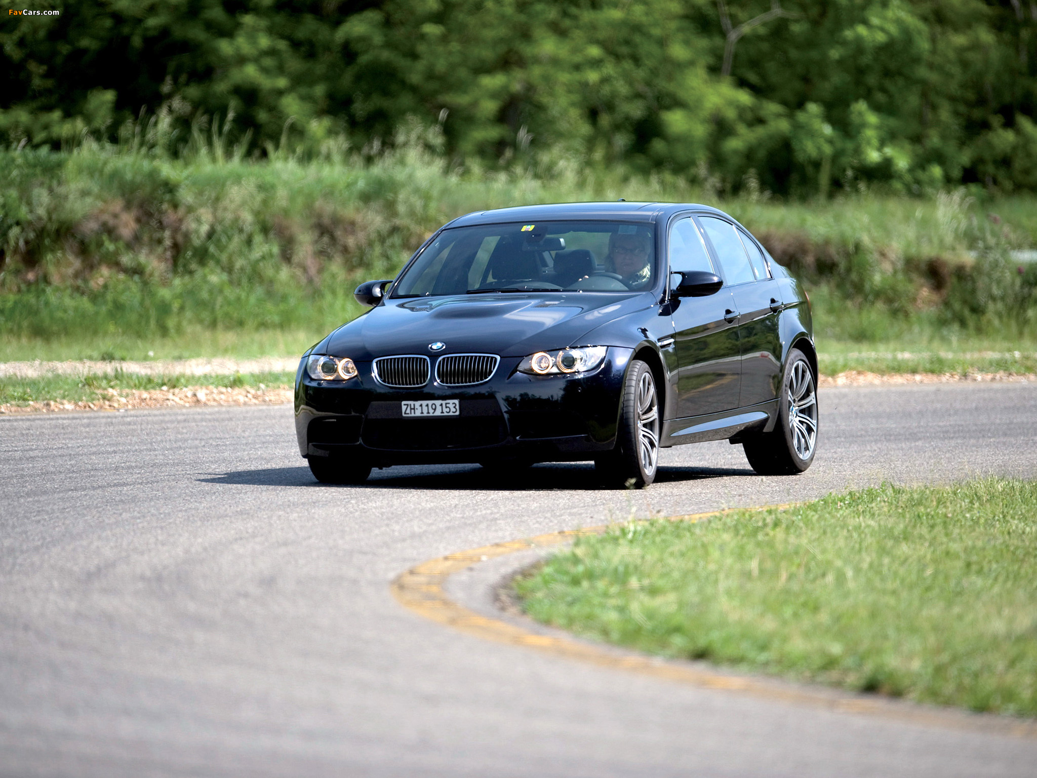 BMW M3 Sedan (E90) 2008–10 wallpapers (2048 x 1536)