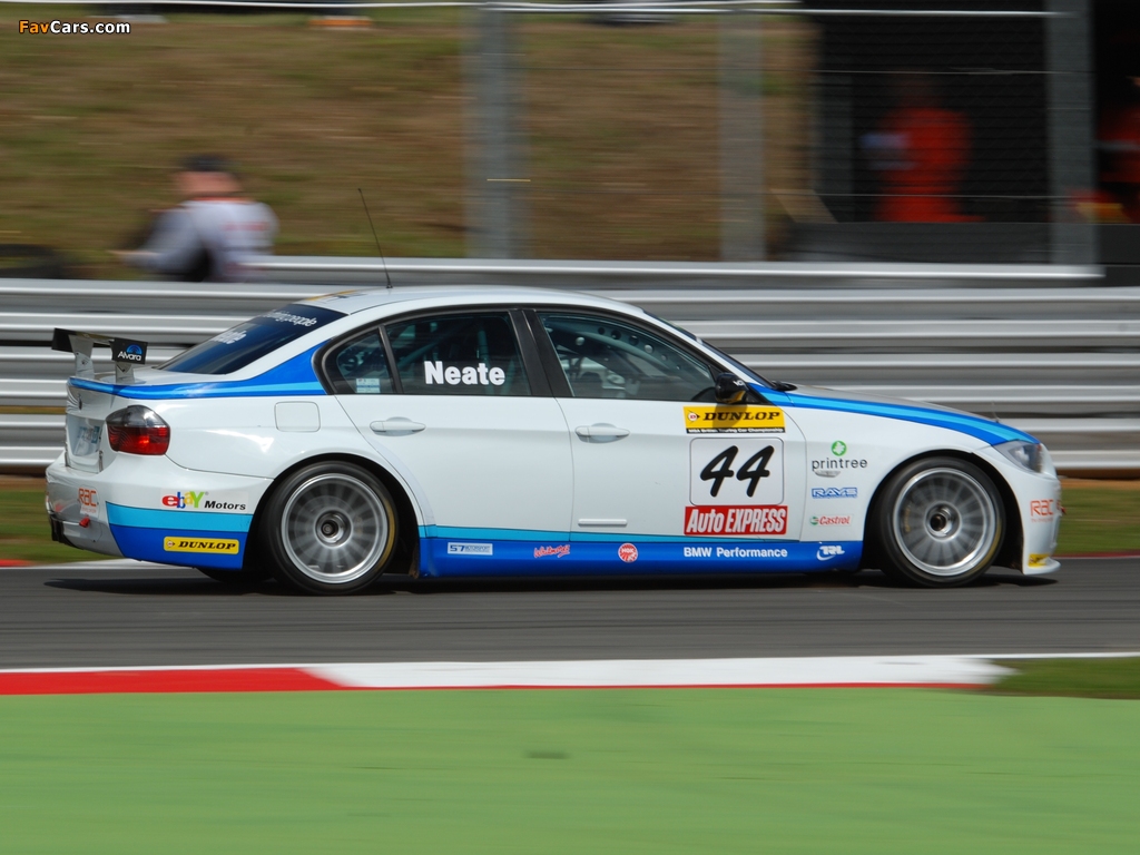 BMW 320si BTCC (E90) 2009–12 wallpapers (1024 x 768)