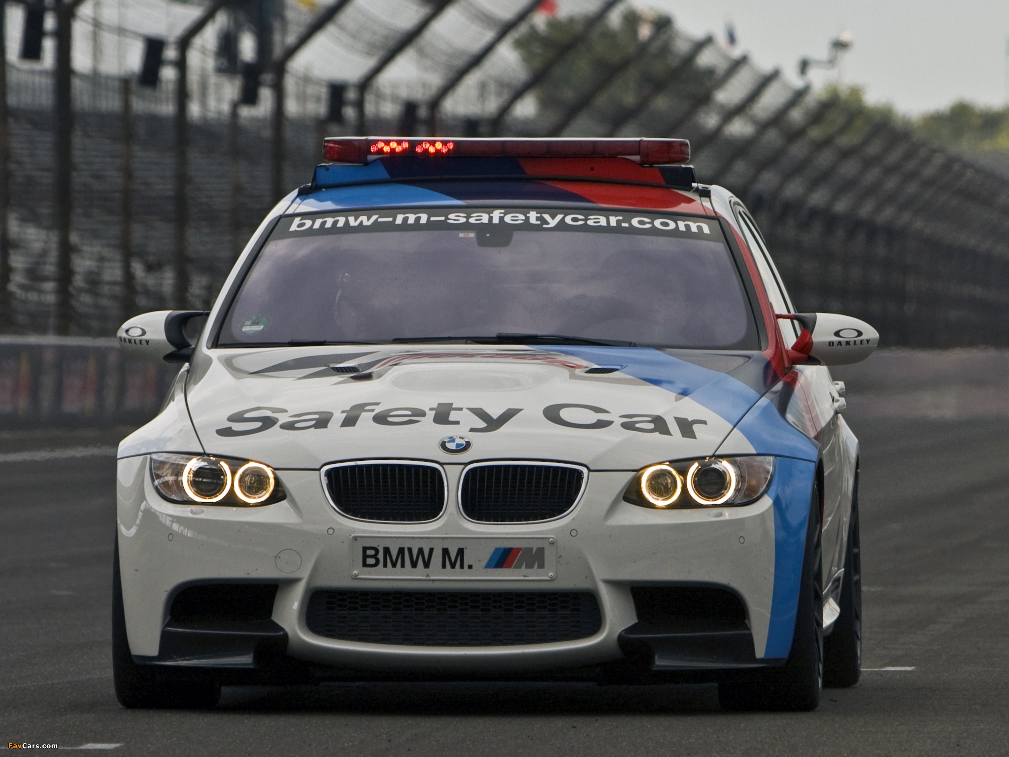 BMW M3 Sedan MotoGP Safety Car (E90) 2009–10 wallpapers (2048 x 1536)