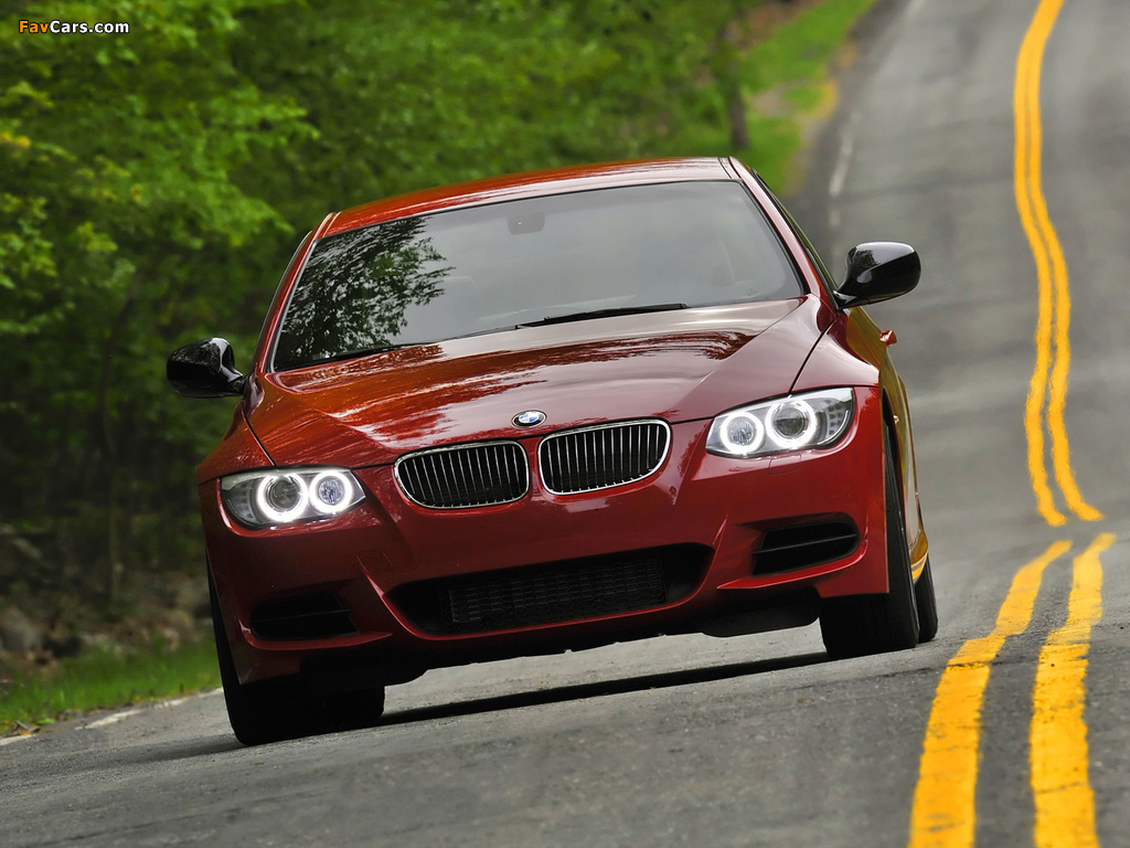 BMW 335is Coupe US-spec (E92) 2010 wallpapers (1024 x 768)