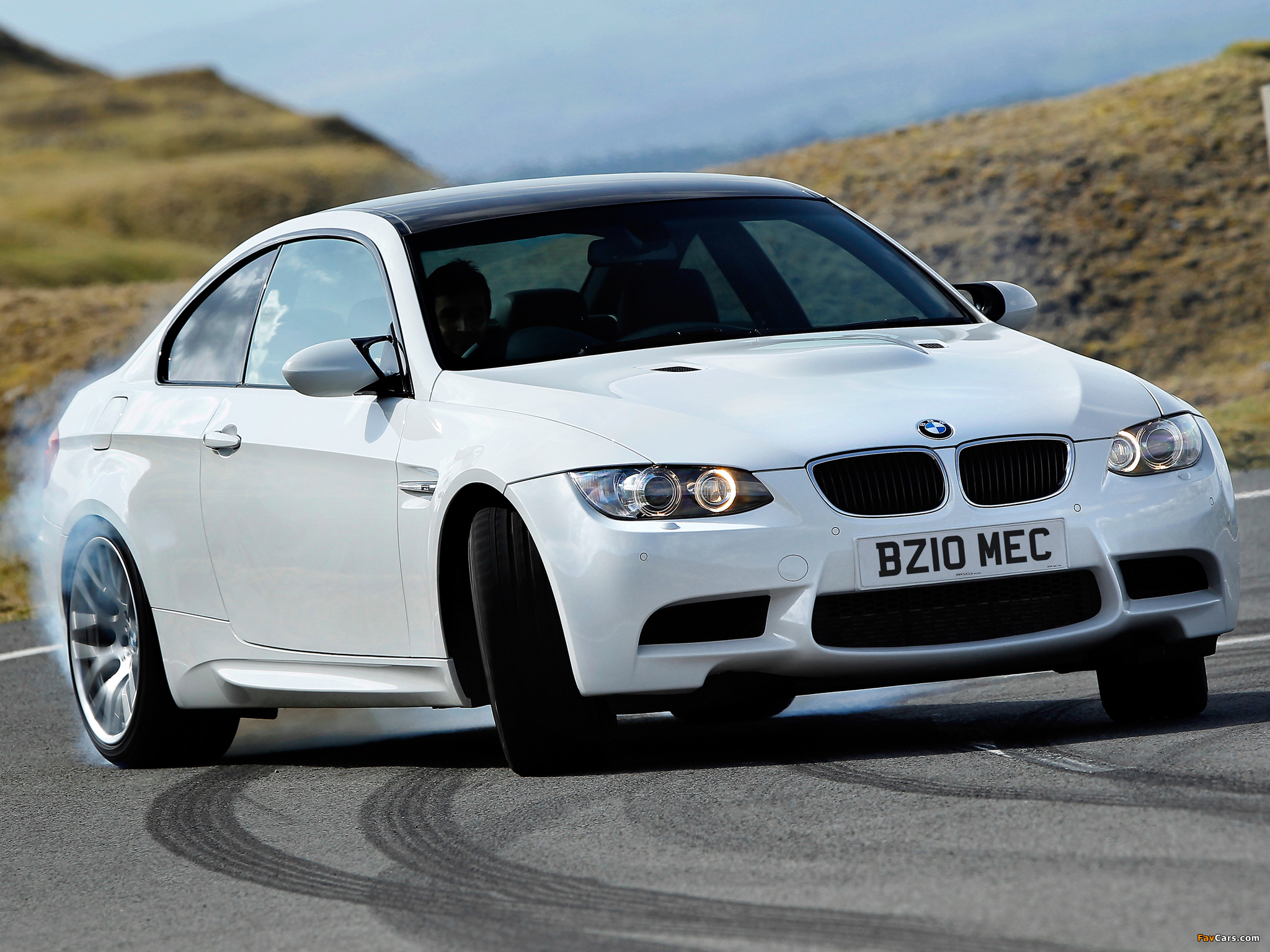 BMW M3 Coupe Competition Package UK-spec (E92) 2010 wallpapers (2048 x 1536)
