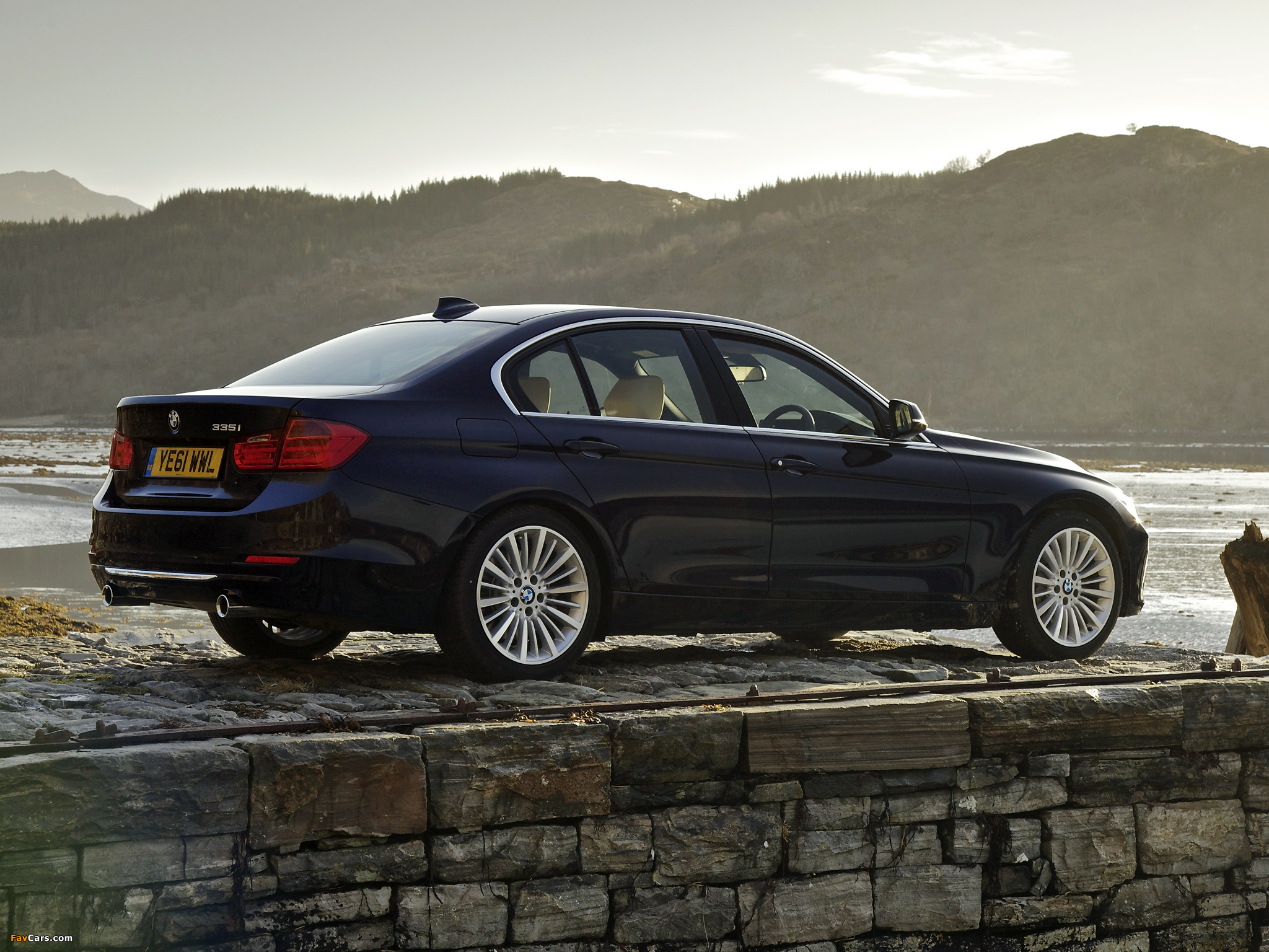 BMW 335i Sedan Luxury Line UK-spec (F30) 2012 wallpapers (2048 x 1536)