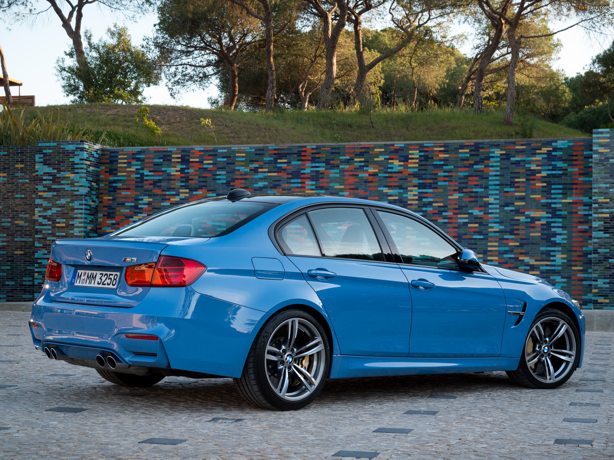 BMW M3 (F80) 2014 wallpapers (2048 x 1536)