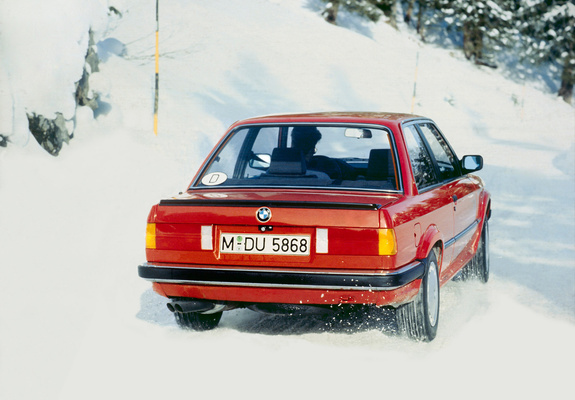 BMW 325iX Coupe (E30) 1987–91 wallpapers