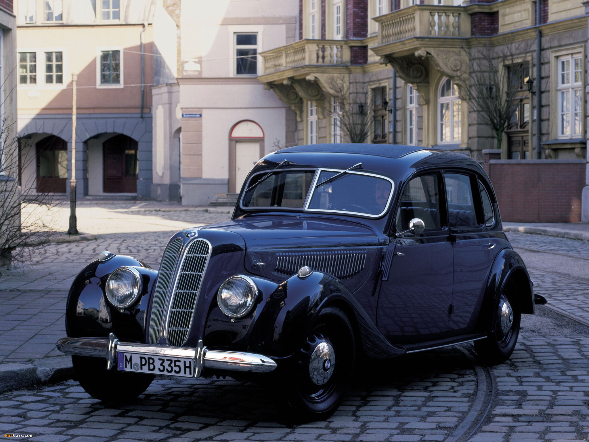Photos of BMW 335 Limousine 1939–41 (2048 x 1536)