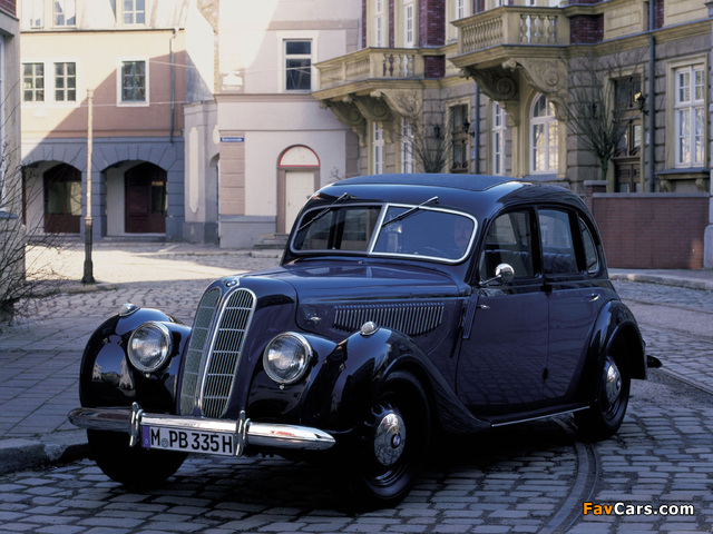 Photos of BMW 335 Limousine 1939–41 (640 x 480)