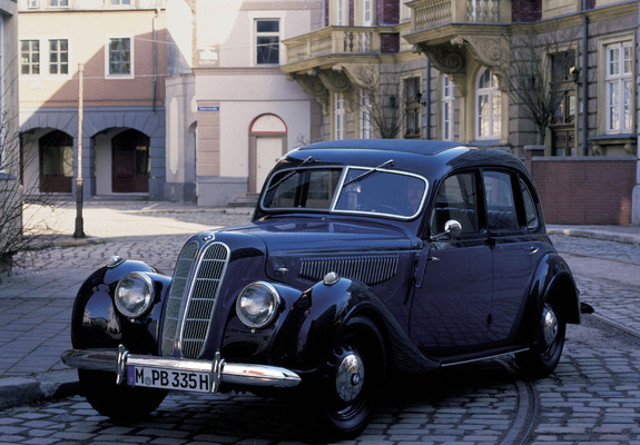 Photos of BMW 335 Limousine 1939–41