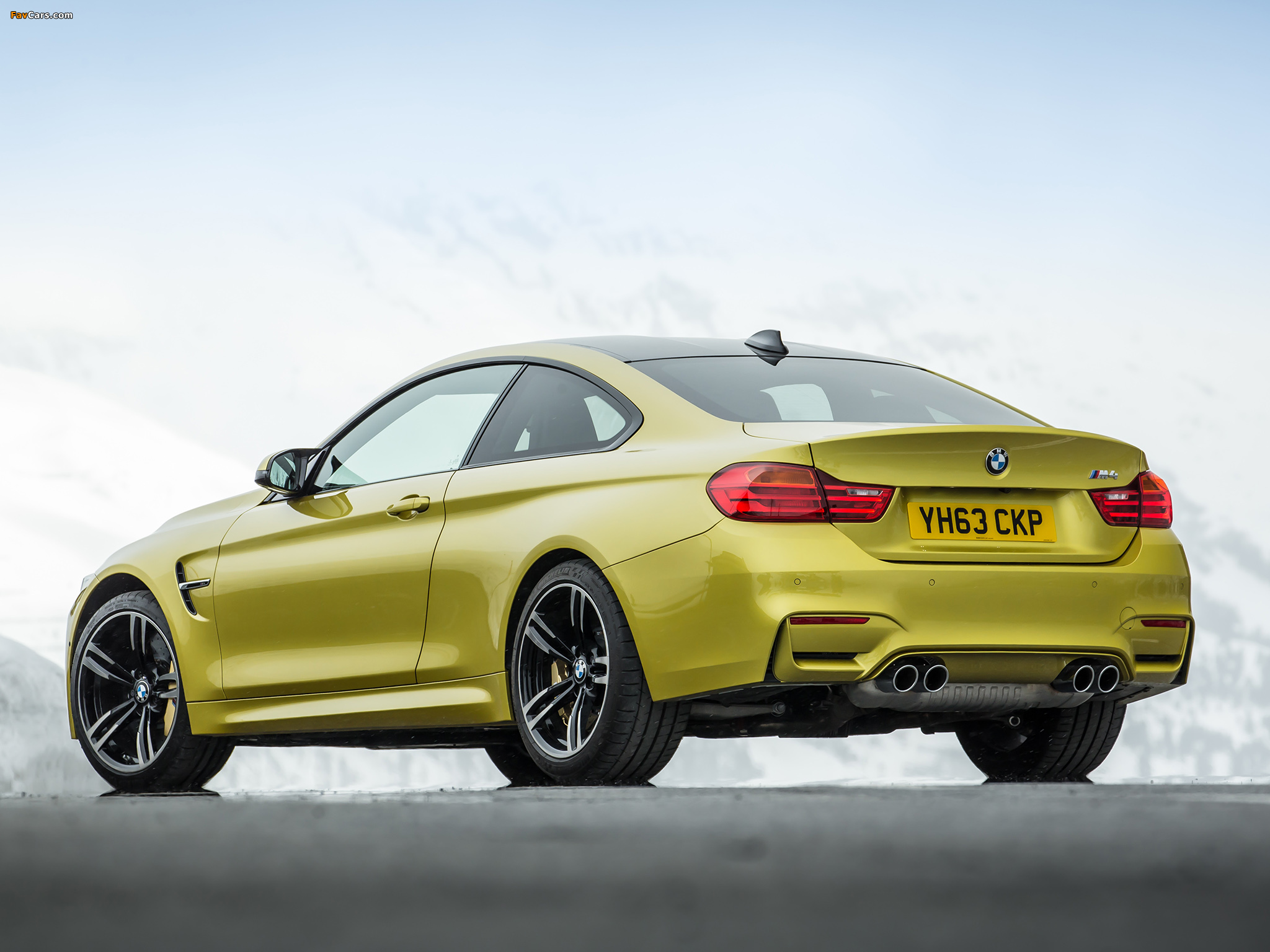 BMW M4 Coupé UK-spec (F82) 2014 images (2048 x 1536)