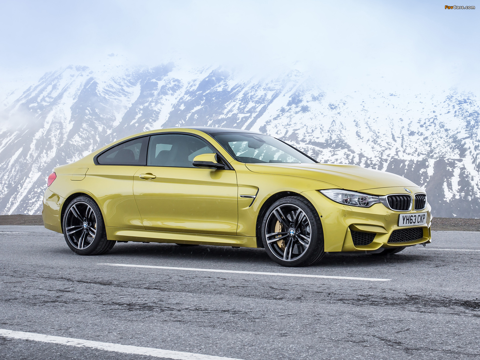 BMW M4 Coupé UK-spec (F82) 2014 photos (1600 x 1200)