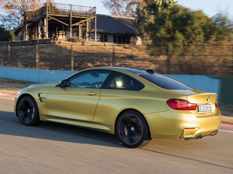 BMW M4 Coupé ZA-spec (F82) 2014 pictures (800 x 600)