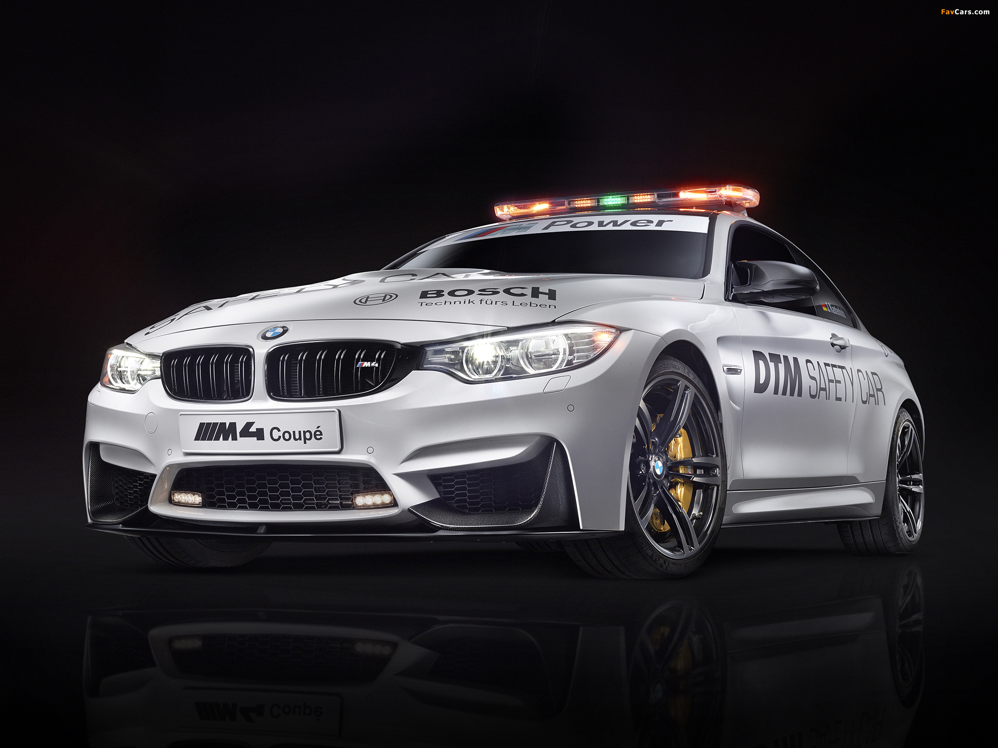 BMW M4 Coupé DTM Safety Car (F82) 2014 pictures (2048 x 1536)