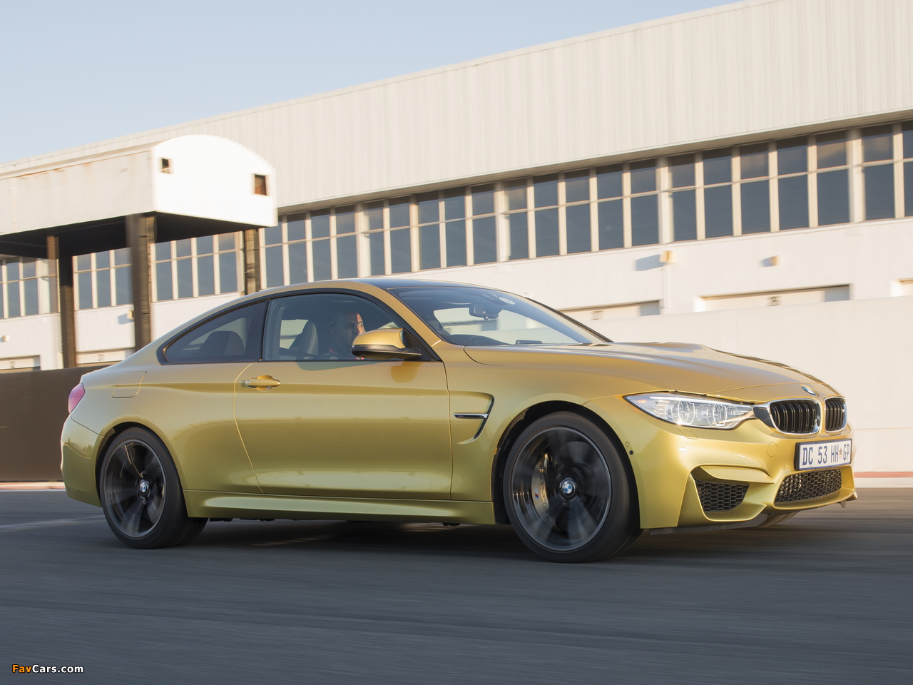 BMW M4 Coupé ZA-spec (F82) 2014 wallpapers (1280 x 960)