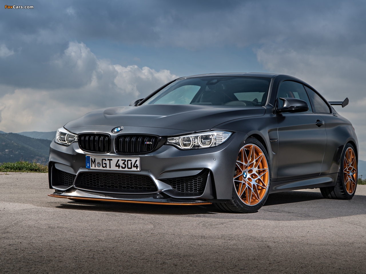 BMW M4 GTS (F82) 2015 photos (1280 x 960)