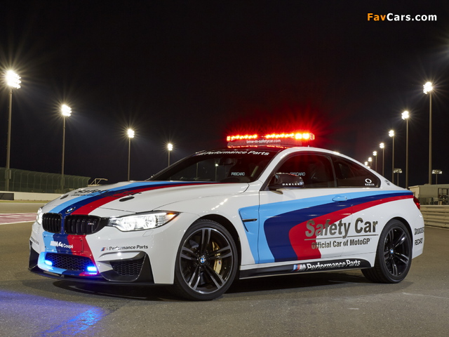 Photos of BMW M4 Coupé MotoGP Safety Car (F82) 2014 (640 x 480)