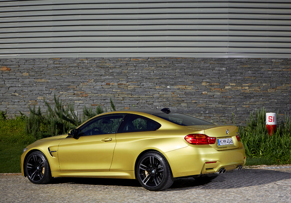 Pictures of BMW M4 Coupé (F82) 2014–17