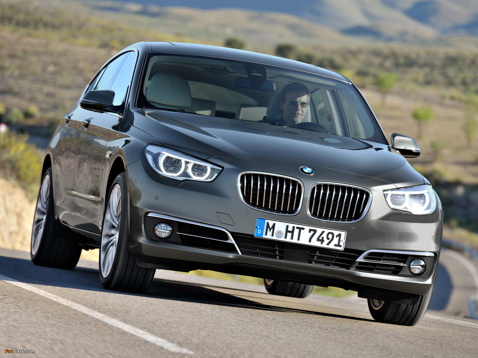 BMW 535i xDrive Gran Turismo Luxury Line (F07) 2013 pictures (1600 x 1200)