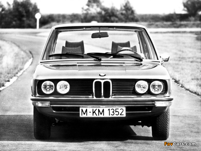 BMW 520 Sedan (E12) 1972–76 photos (640 x 480)