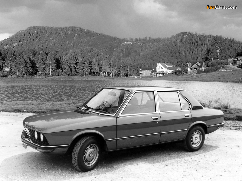BMW 518 Sedan UK-spec (E12) 1974–76 pictures (800 x 600)