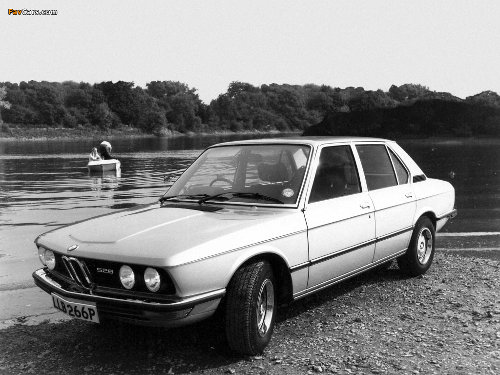BMW 528 Sedan UK-spec (E12) 1975–77 images (1024 x 768)