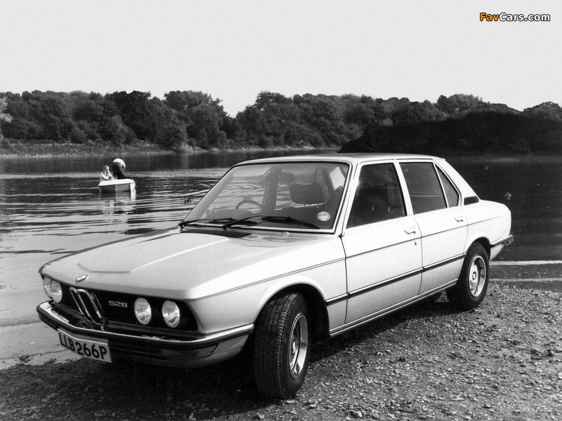 BMW 528 Sedan UK-spec (E12) 1975–77 images (800 x 600)