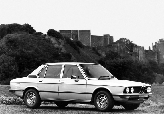 BMW 528 Sedan UK-spec (E12) 1975–77 images