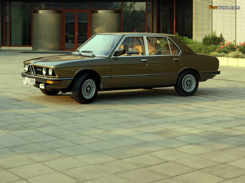 BMW 525 Sedan (E12) 1976–81 photos (800 x 600)