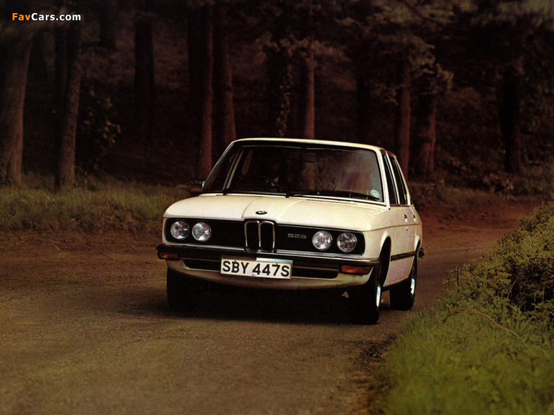 BMW 525 Sedan UK-spec (E12) 1976–81 photos (800 x 600)