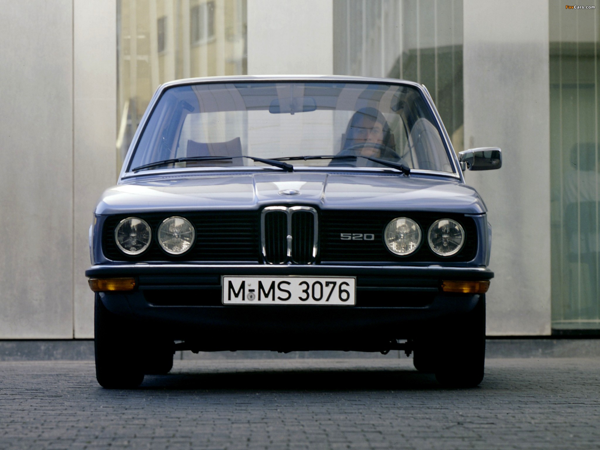 BMW 520 Sedan (E12) 1976–81 pictures (2048 x 1536)
