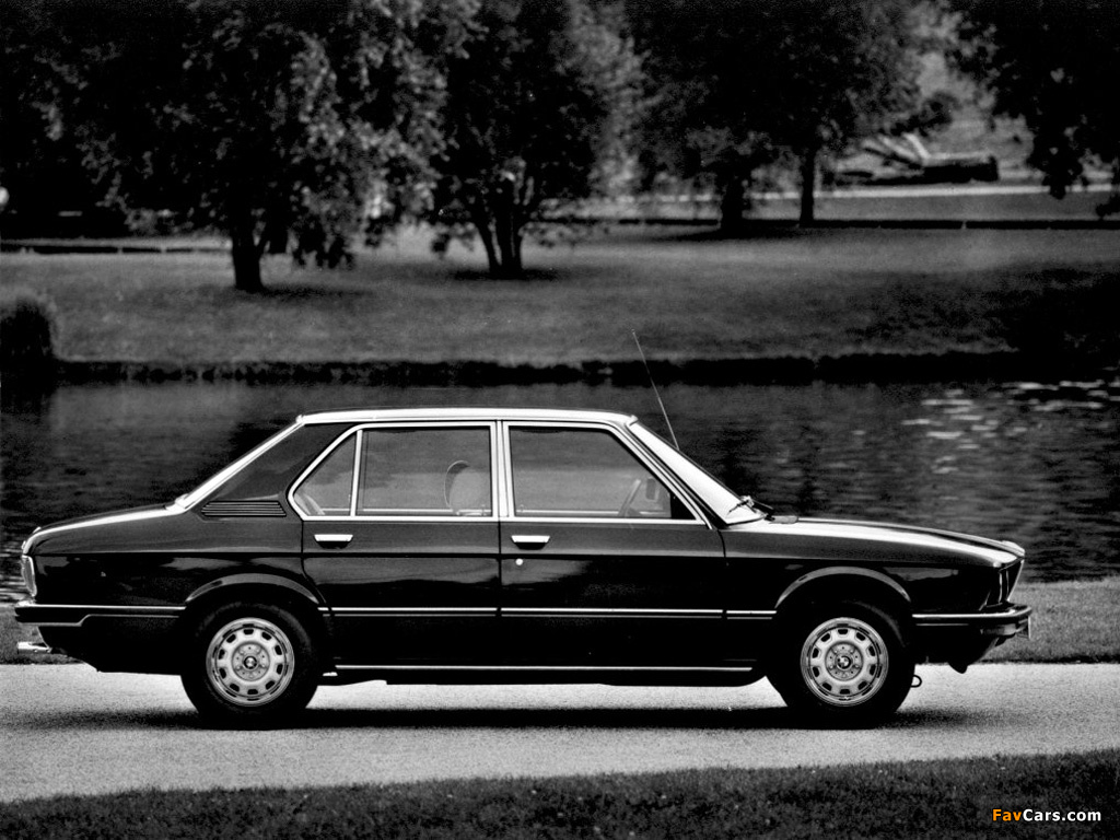BMW 528i Sedan (E12) 1977–81 images (1024 x 768)