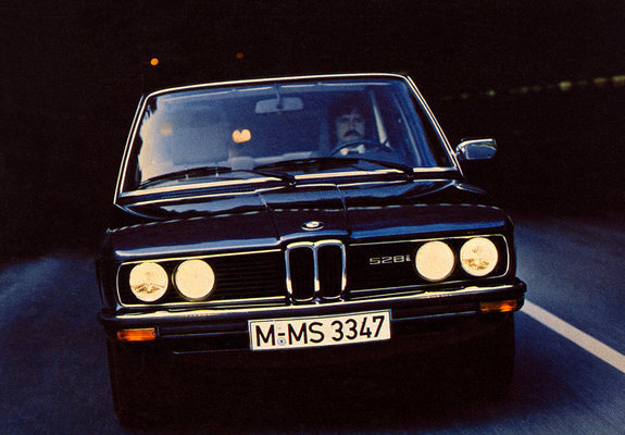 BMW 528i Sedan (E12) 1977–81 images