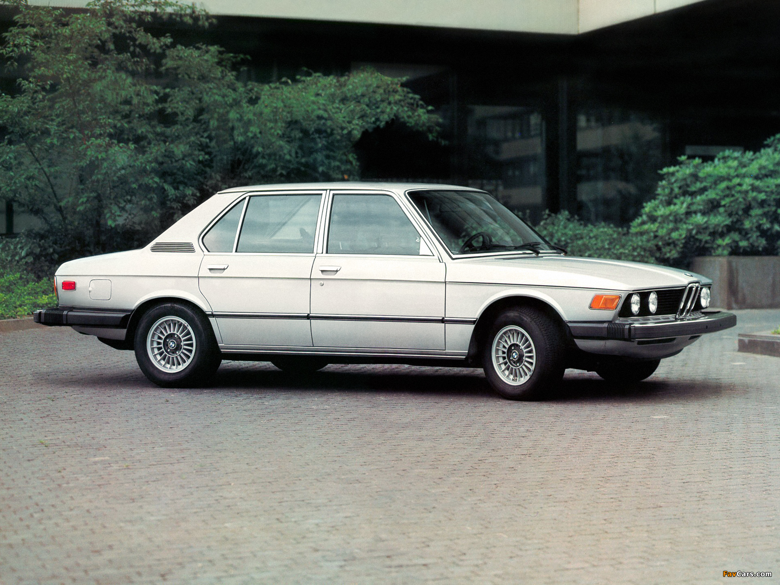 BMW 528i Sedan US-spec (E12) 1978–81 pictures (1600 x 1200)