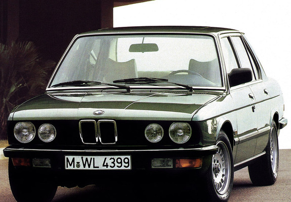 BMW 520i Sedan (E28) 1981–87 images