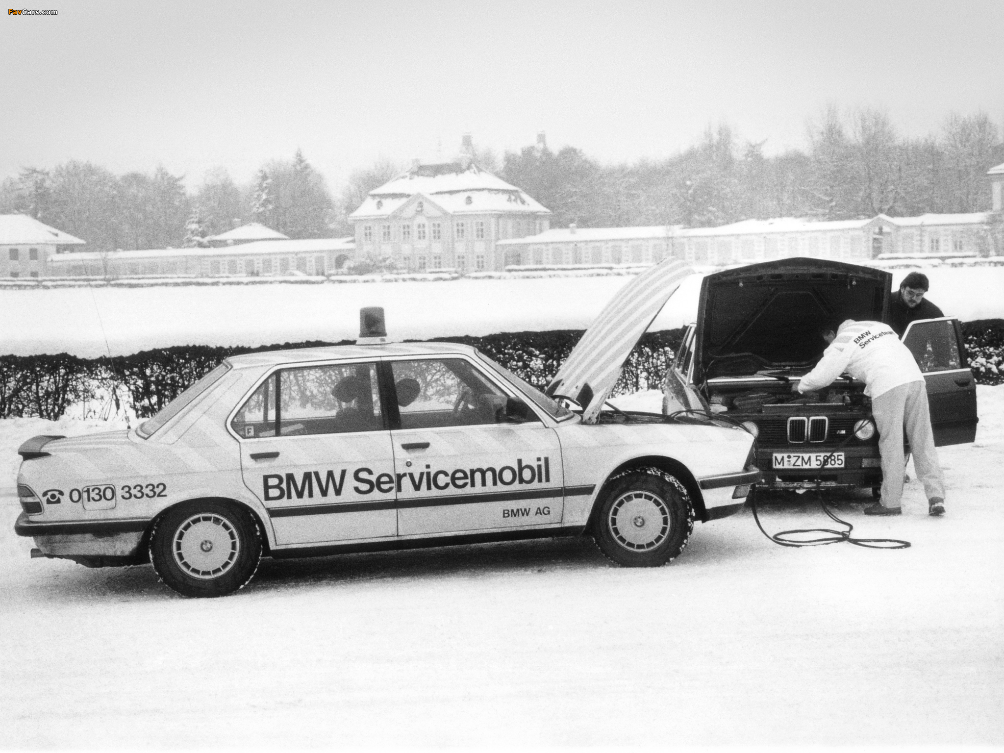 BMW 5 Series Servicemobil (E28) 1981–88 wallpapers (2048 x 1536)
