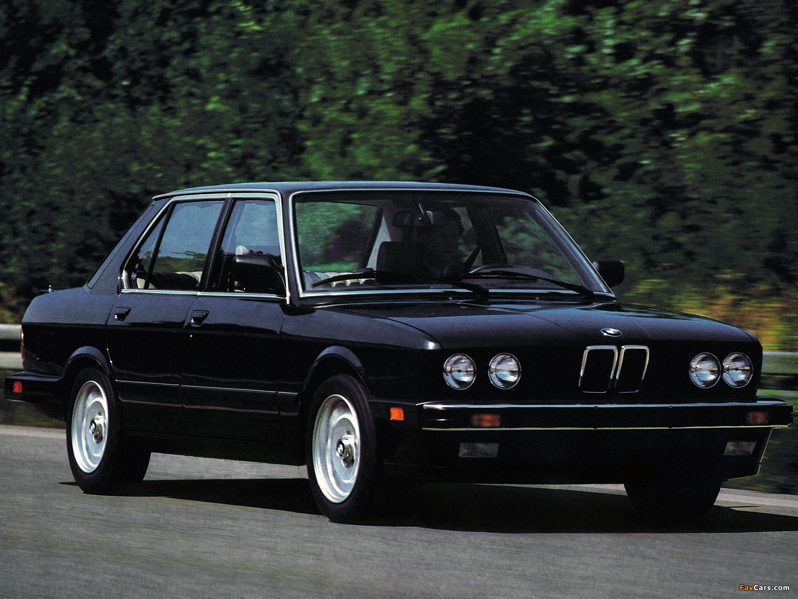 BMW 5 Series Sedan US-spec (E28) 1982–88 pictures (1600 x 1200)