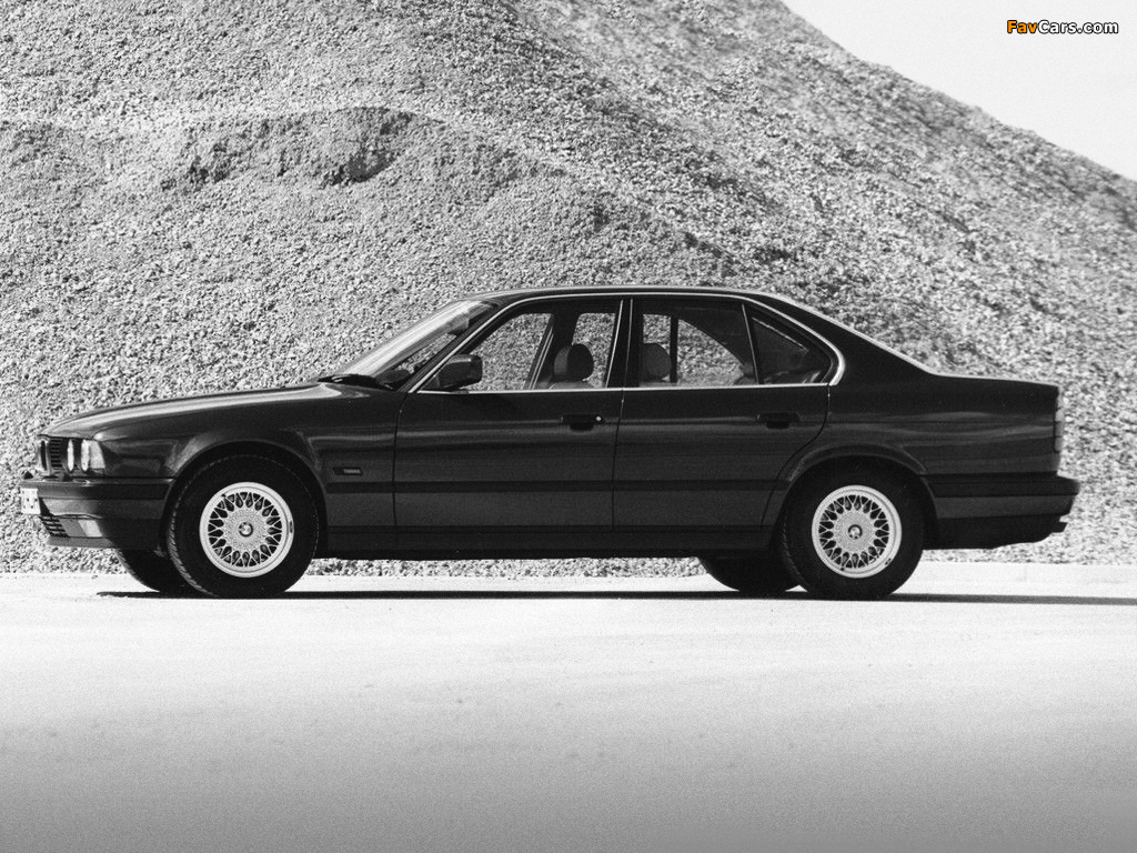 BMW 5 Series Sedan UK-spec (E34) 1988–95 photos (1024 x 768)
