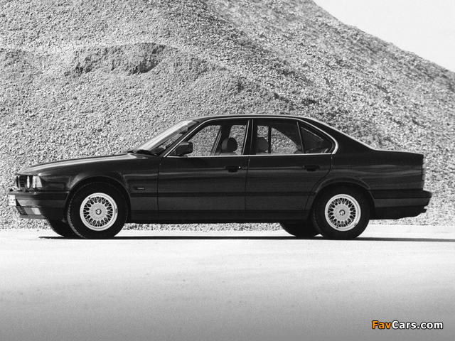 BMW 5 Series Sedan UK-spec (E34) 1988–95 photos (640 x 480)