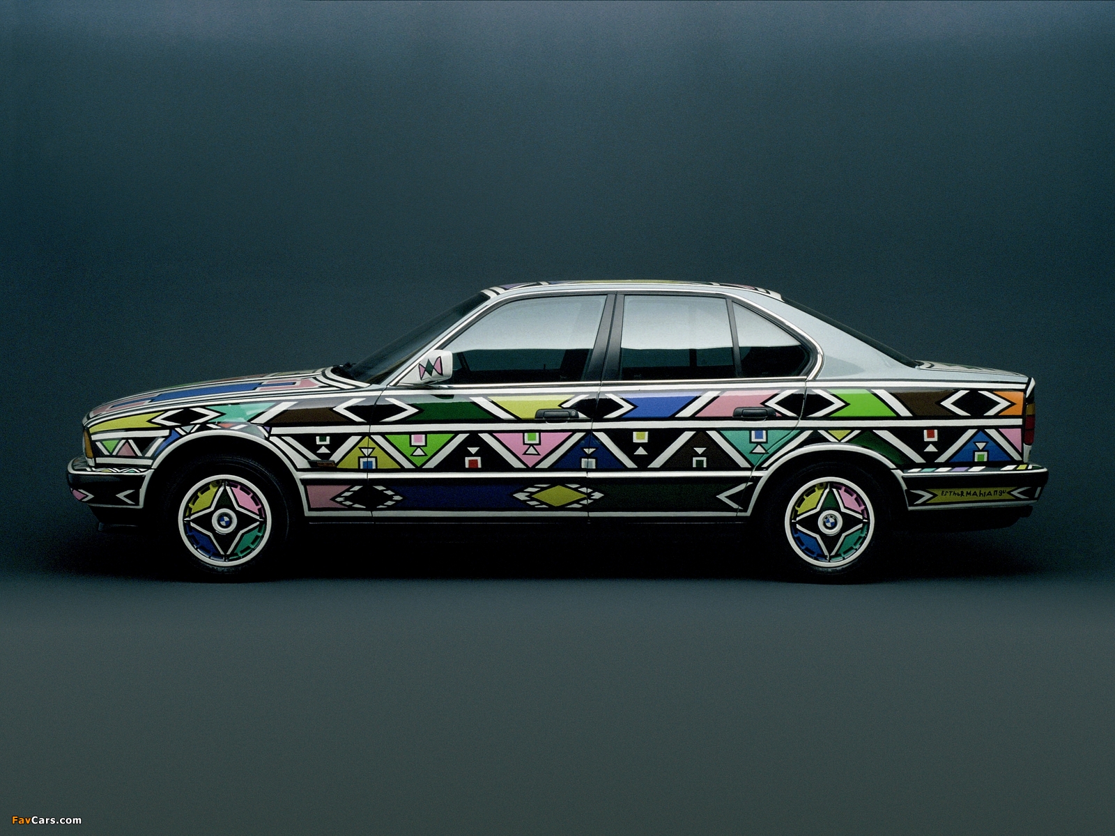 BMW 525i Art Car by Esther Mahlangu (E34) 1992 pictures (1600 x 1200)