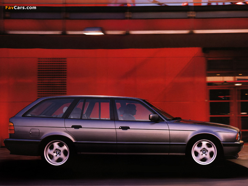BMW M5 Touring (E34) 1992–94 pictures (800 x 600)