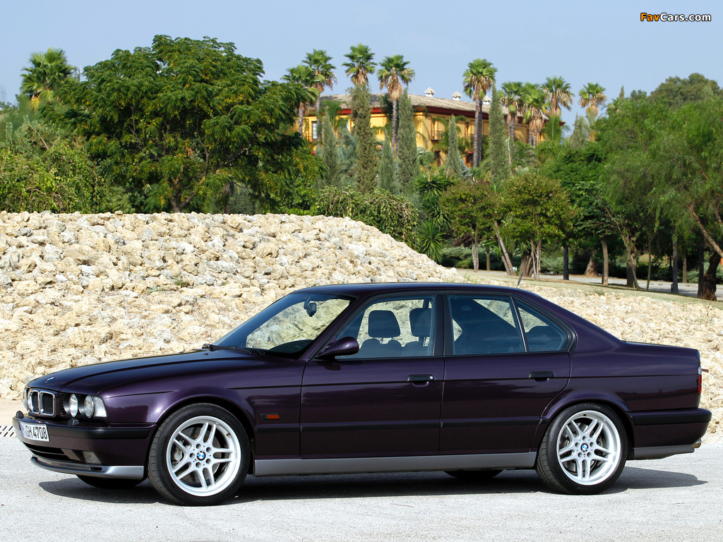 BMW M5 Sedan (E34) 1994–95 images (1024 x 768)