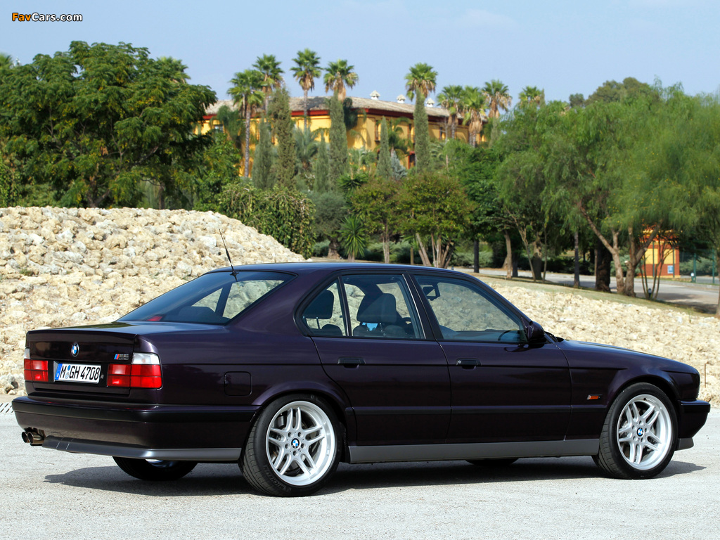 BMW M5 Sedan (E34) 1994–95 pictures (1024 x 768)