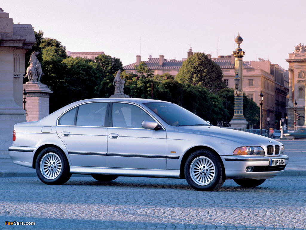 BMW 5 Series Sedan (E39) 1995–2003 images (1024 x 768)