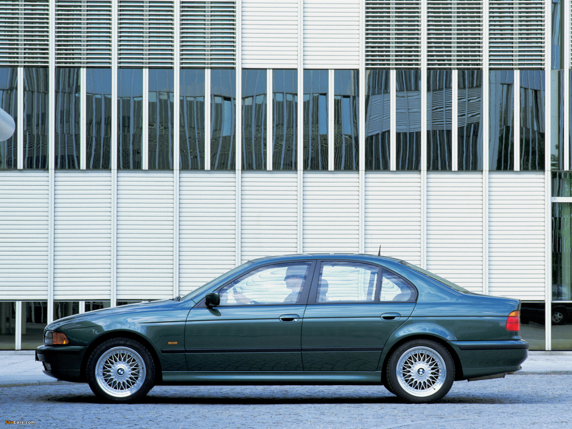 BMW 5 Series Sedan (E39) 1995–2003 wallpapers (1920 x 1440)