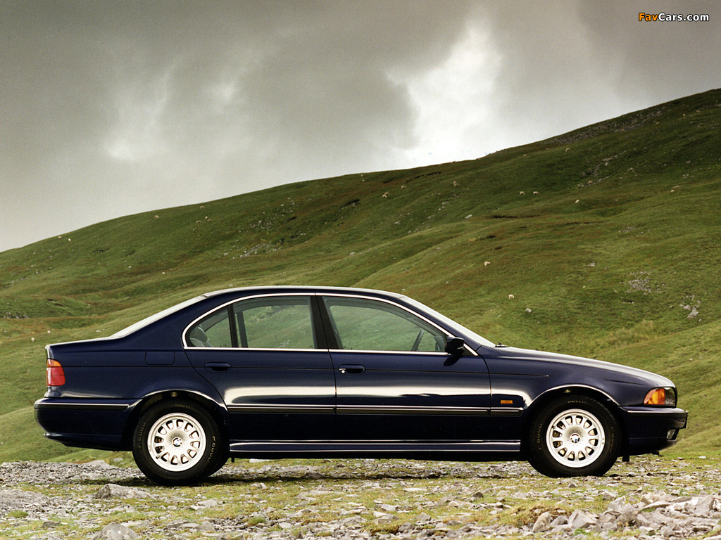 BMW 520i Sedan UK-spec (E39) 1996–2000 photos (1024 x 768)