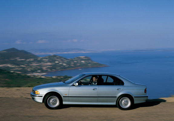 BMW 540i Sedan (E39) 1996–2000 pictures
