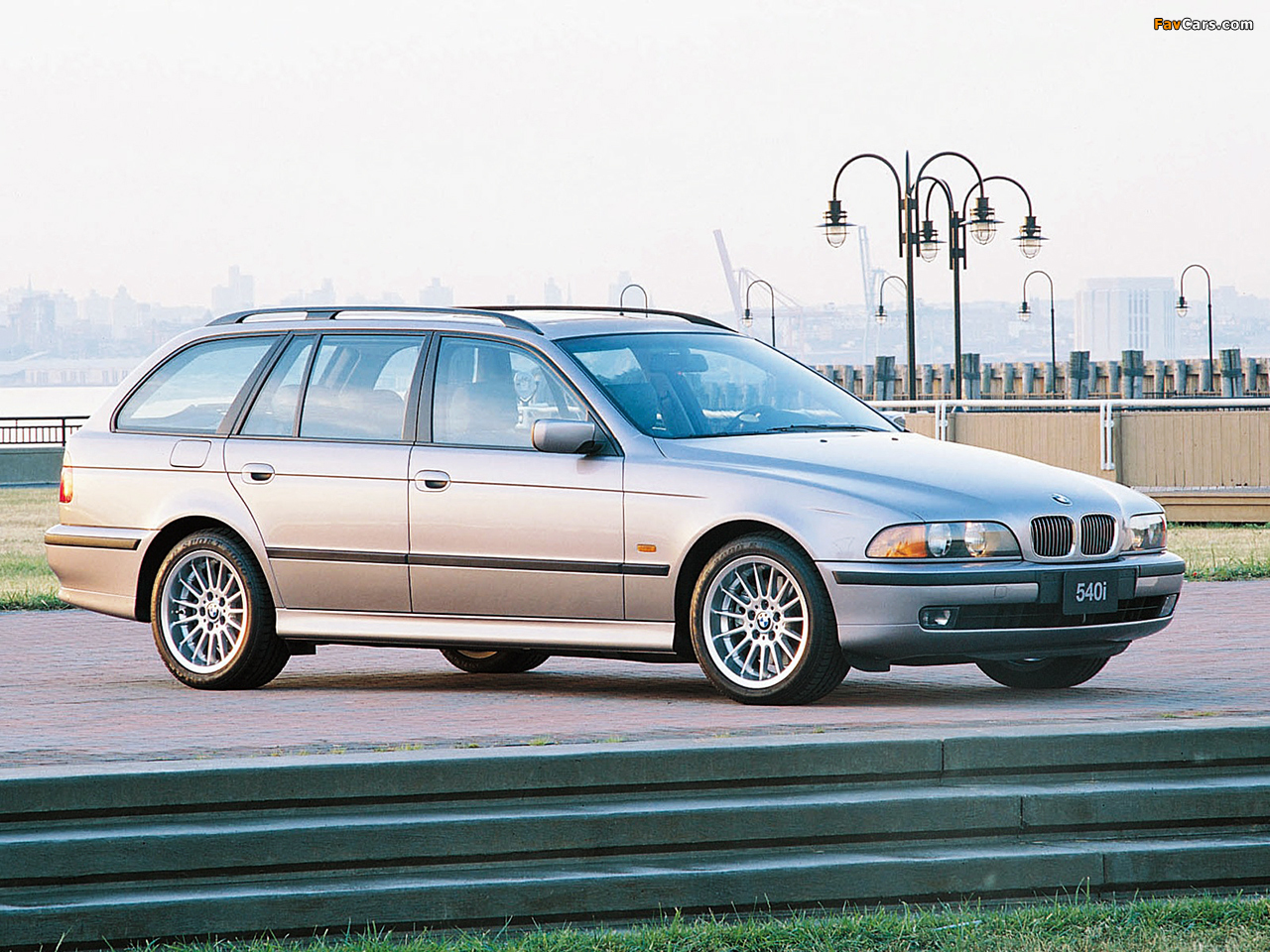 BMW 540i Touring (E39) 1997–2000 photos (1280 x 960)