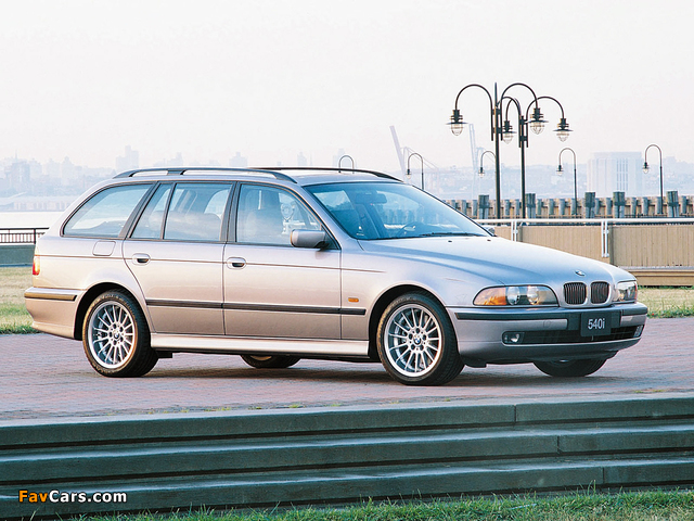 BMW 540i Touring (E39) 1997–2000 photos (640 x 480)