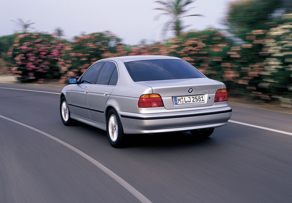 BMW 530d Sedan (E39) 1998–2003 images