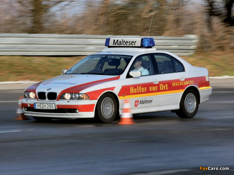 BMW 540i Emergency (E39) 2000–03 images (800 x 600)