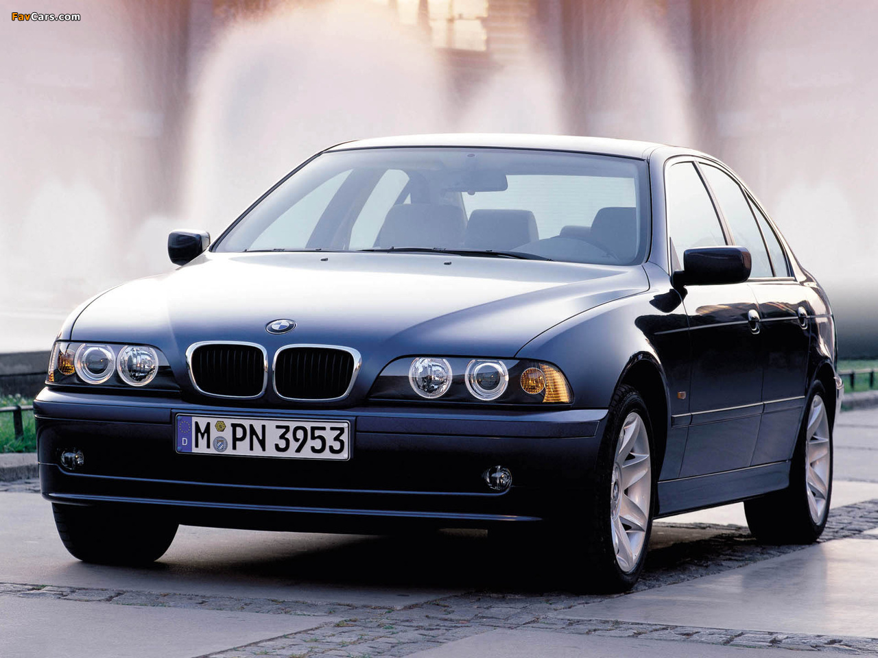 BMW 525i Sedan (E39) 2000–03 images (1280 x 960)