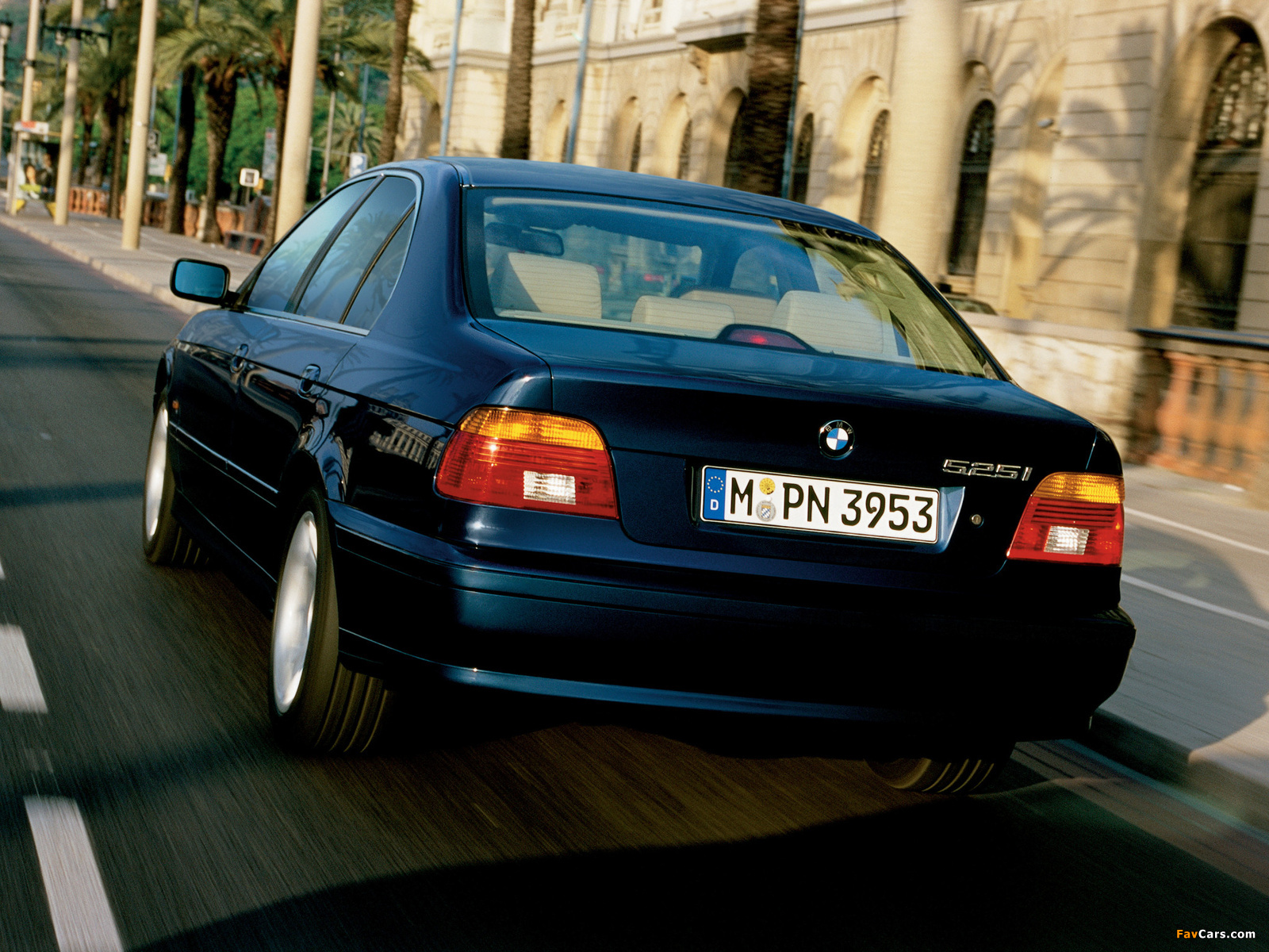 BMW 525i Sedan (E39) 2000–03 photos (1600 x 1200)